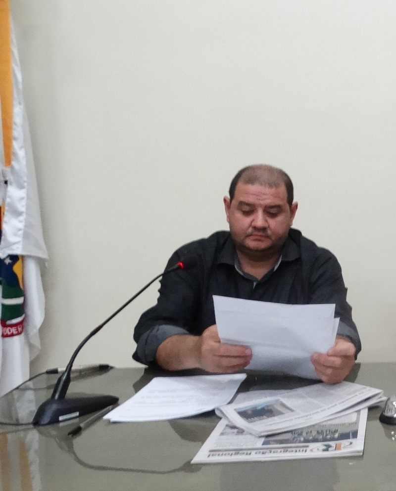 Vereadores aprovam orçamento de 33.550.000,00 para o exercício de 2021 e por cinco votos a três decidem pela continuidade do Processo de impeachment do Senhor Prefeito Municipal.  